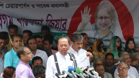 কর্মসূচিতে সরকারের নৌকা পানিতে ভেসে যাবে : মওদুদ
