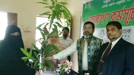 রংপুরে ইসলামী ব্যাংকের মাসব্যপী বৃক্ষরোপণ কার্যক্রম শুরু