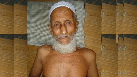 বগুড়ায় পুলিশের মামলায় প্যারালাইজড রোগী ও প্রবাসীরা আসামি