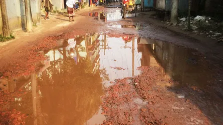 খানা-খন্দে ভরা মুক্তারপুর রিকাবীবাজার সড়ক