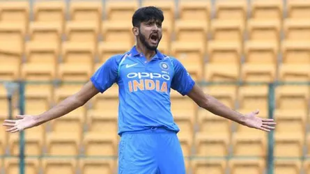 ভারতীয় দলে খলিল আহমেদের অভিষেক