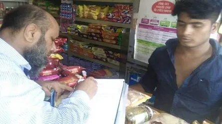 কুবি সংলগ্ন হোটেলগুলোতে অভিযান