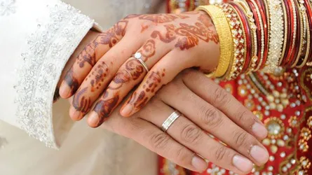 'আমি হাউজ হাজবেন্ড, তা নিয়ে অন্য লোকের সমস্যা কেন?'
