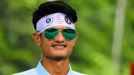 ছাত্রলীগের সভাপতির প্রশ্রয়ে বেপরোয়া আমির হামজা