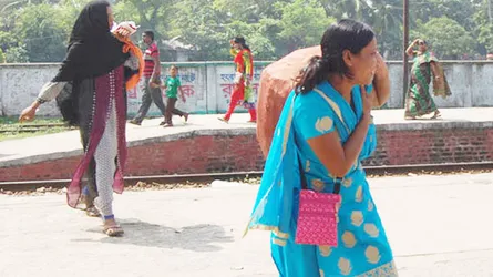 চোরাচালানের নিরাপদ রুট বেনাপোল-খুলনা কমিউটার ট্রেন