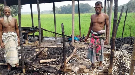 বালিয়াকান্দিতে আগুনে নিঃস্ব একটি পরিবার