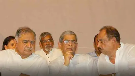 জাতীয় ঐক্যে সরকারে ভীতি