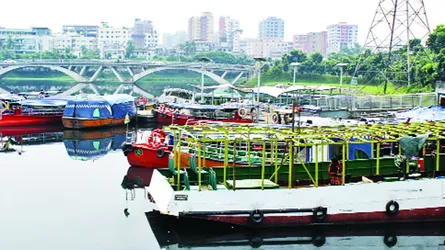 হঠাৎ বন্ধ হাতিরঝিলের জনপ্রিয় ওয়াটার ট্যাক্সি সার্ভিস