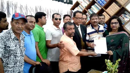 ফরিদপুরে জেলা বিএনপির স্মারকলিপি, শহর বিএনপির বিক্ষোভ