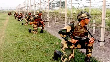 ঠাকুরগাঁও সীমান্তে বিএসএফের অতর্কিত গুলিবর্ষণ