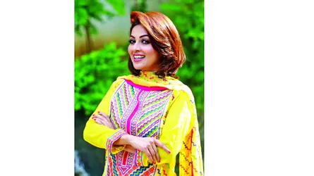 জন্মদিনে মোনালিসা