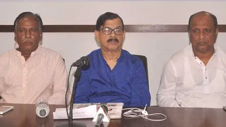 সরকারের সহায়ক প্রতিষ্ঠানে পরিণত হয়েছে ইসি : মান্না