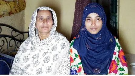 বিহারী ক্যাম্প থেকে মেডিকেল আঙ্গিনায়