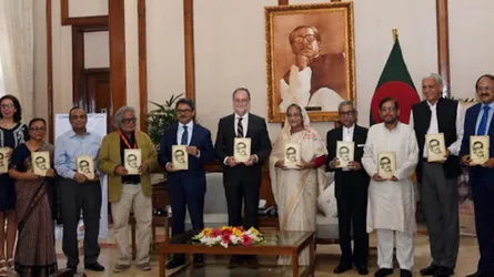 স্প্যানিশ ভাষায় বঙ্গবন্ধুর অসমাপ্ত আত্মজীবনীর মোড়ক উন্মোচন প্রধানমন্ত্রীর
