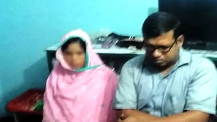 যেভাবে অনৈতিক কাজের সময় হাতেনাতে ধরা খেলেন তারা