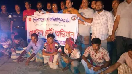 যমুনা নদীতে মা ইলিশ ধরার অভিযোগে ২৫ জেলে আটক