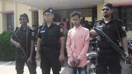 ভান্ডারিয়ায় অপহৃত মাদরাসাছাত্র উদ্ধার : অপহরণকারী গ্রেফতার