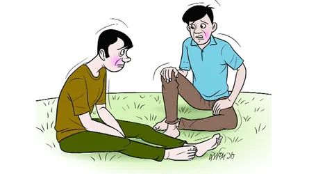 একই নৌকার মাঝি
