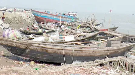 ১১ দিনও খাদ্য সহায়তা পায়নি ভোলার জেলেরা