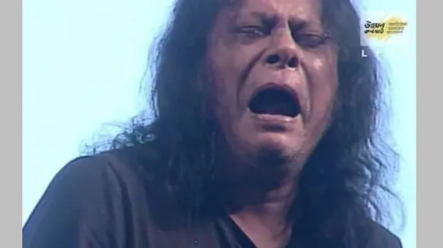 যে কারণে কনসার্টেই কান্নায় ভেঙে পড়লেন জেমস