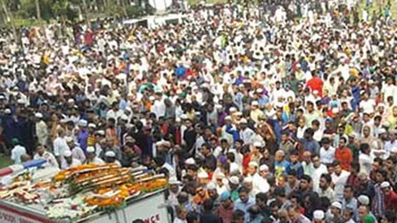আইয়ুব বাচ্চুর প্রথম জানাজায় মানুষের ঢল