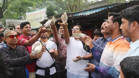 মুক্ত আকাশে ফিরিয়ে দেয়া হলো বকগুলোকে