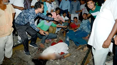 মানুষের উপর দিয়েই ছুটল ট্রেন, নিহত ৫০