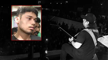 শ্রদ্ধা জানাতে এসে কাঁদলেন আইয়ুব বাচ্চুর ছেলে, চাইলেন দোয়া
