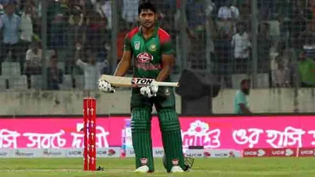 কাকে সেঞ্চুরি উৎসর্গ করেছেন ইমরুল?