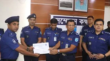 মনোহরদী থানার ওসি(তদন্ত) ঢাকা রেঞ্জের শ্রেষ্ঠ তদন্ত কর্মকর্তা নির্বাচিত