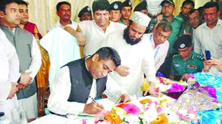 কোনো কাউন্সিলর ঠিকাদারি কাজ করতে পারবেন না : বরিশাল সিটি মেয়র