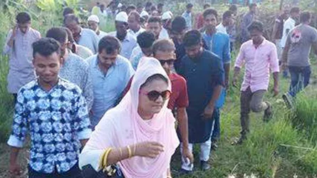 মাদারীপুর-১ : ধানের শীষের পক্ষে মাঠে সক্রিয় নাদিরা মিঠু