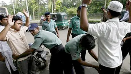 পুলিশ চেকপোস্টে হয়রানির শিকার হলে যা করবেন