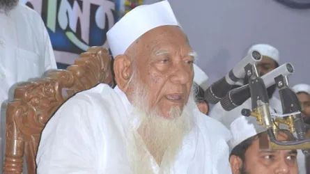 নির্বাচনের আগেই প্রধানমন্ত্রীকে হেফাজত ও কওমি আলেমদের সংবর্ধনা