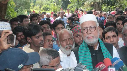 ছাত্রীদের লাঞ্ছিত করা সভ্য মানুষের কাজ হতে পারে না : কাদের সিদ্দিকী