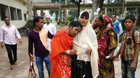 শ্রমিকরা অসুস্থ্য থাকায় আজও বন্ধ স্নোটেক্স কারখানা