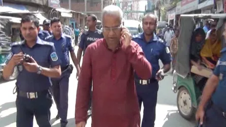 ময়মনসিংহে পুলিশের বাধায় বিএনপির মিছিল পণ্ড : নগর বিএনপির সাধারণ সম্পাদক আটক