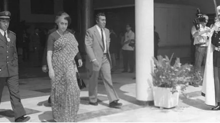 ইন্দিরা গান্ধীকে যেভাবে গুলিতে ঝাঁঝরা করেছিল দুই দেহরক্ষী