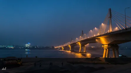 ১৬ বছরেও শেষ হয়নি যে সেতুর কাজ
