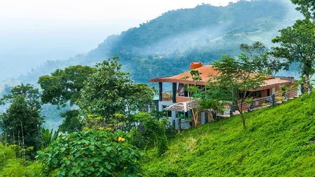 তথ্য গোপন করে ৮ ভারতীয় নাগরিক বান্দরবানে
