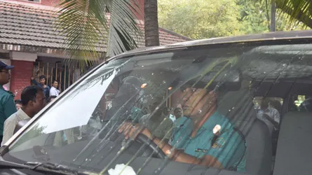 যেভাবে হামলা হলো ব্যারিস্টার মইনুলের উপর