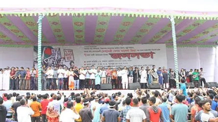 নির্ধারিত সময়ের আগেই জনসভা শুরু, নেতা-কর্মীদের বিপুল উপস্থিতি