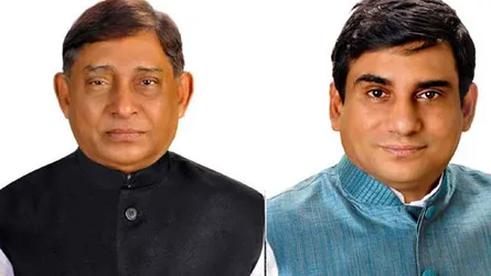 একই আসনে বাবা-ছেলের মনোনয়ন সংগ্রহ