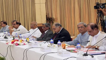 র‌্যালির আলখাল্লা ও আমাদের দেশাত্মবোধ