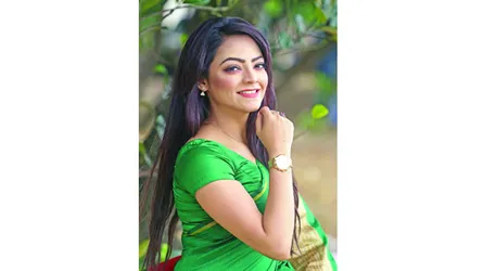 ইশানার পাঁচ নাটক