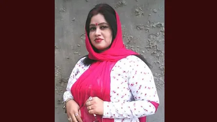 নাটোরে পরীক্ষা কেন্দ্র থেকে শিক্ষিকা আটক
