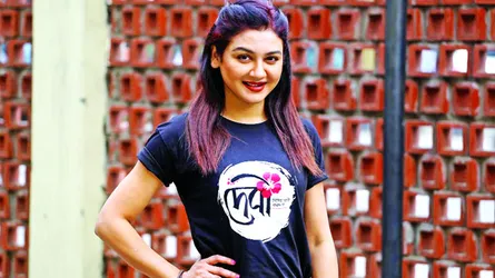 জাদু  দেখালেন  জয়া  আহসান