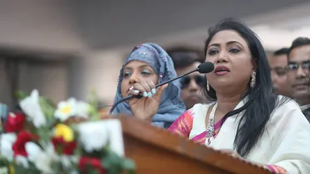 মানুষের কল্যাণের জন্য ভোটে নির্বাচিত হতে চান বেবী নাজনীন