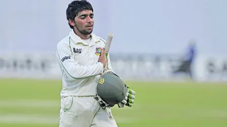 বাংলাদেশের ইনিংসে হঠাৎ ছন্দপতন