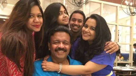 স্বাধীন ভারতে কলকাতার প্রথম মুসলমান মেয়র ‘ফিরহাদ হাকিম’ মানুষ হিসেবে যেমন